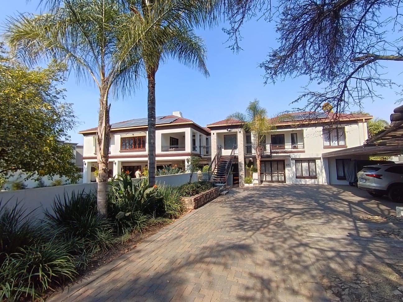 This exceptionally spacious 7-bedroom, 7.5-bathroom (excluding 1-bedroom domestic flatlet) double-storey home offers generous accommodation with excellent income-generating potential.